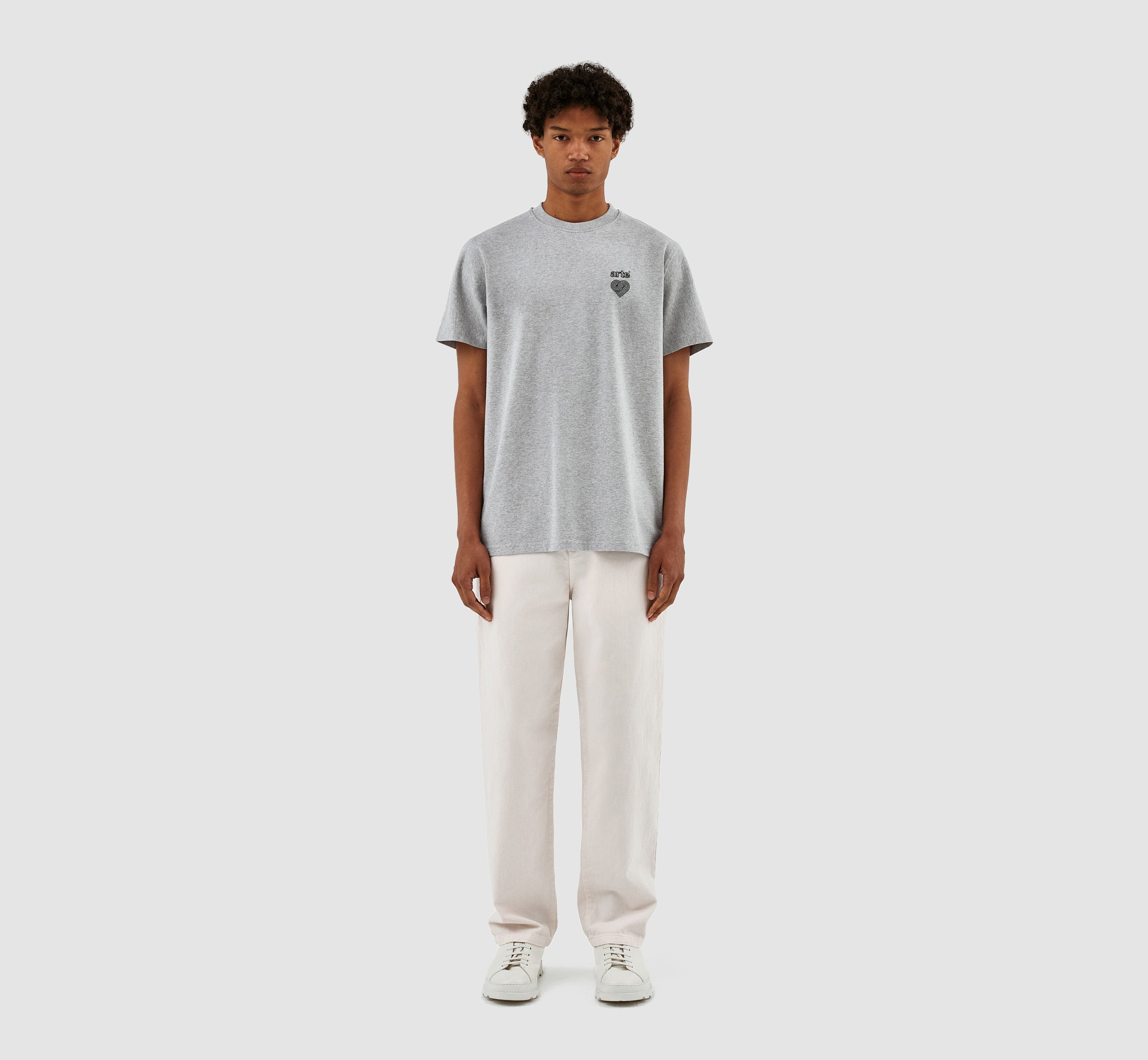 Taut Embroi Heart Logo T-shirt - Gris