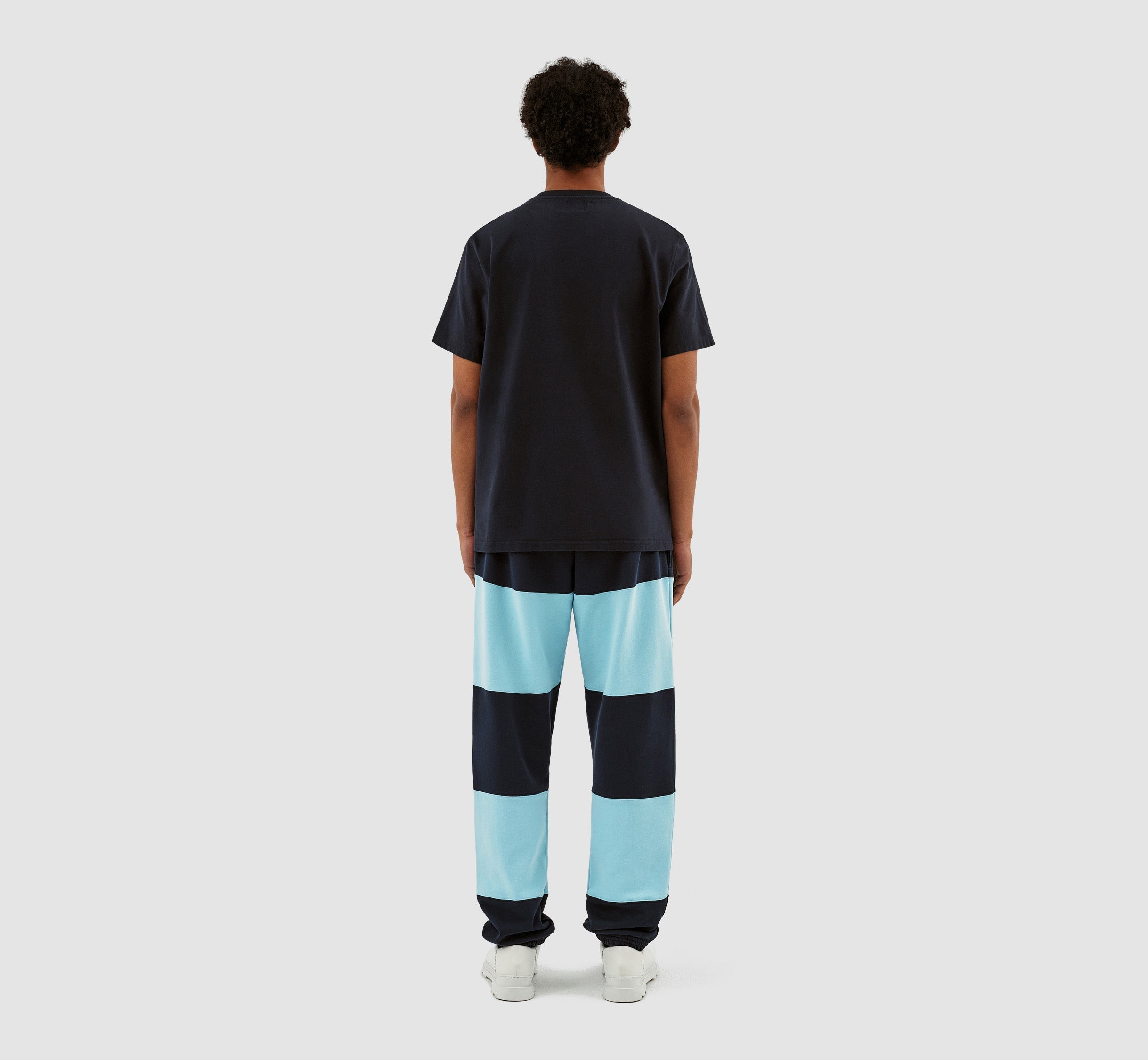 Taut Embroi Heart Logo T-shirt - Marine