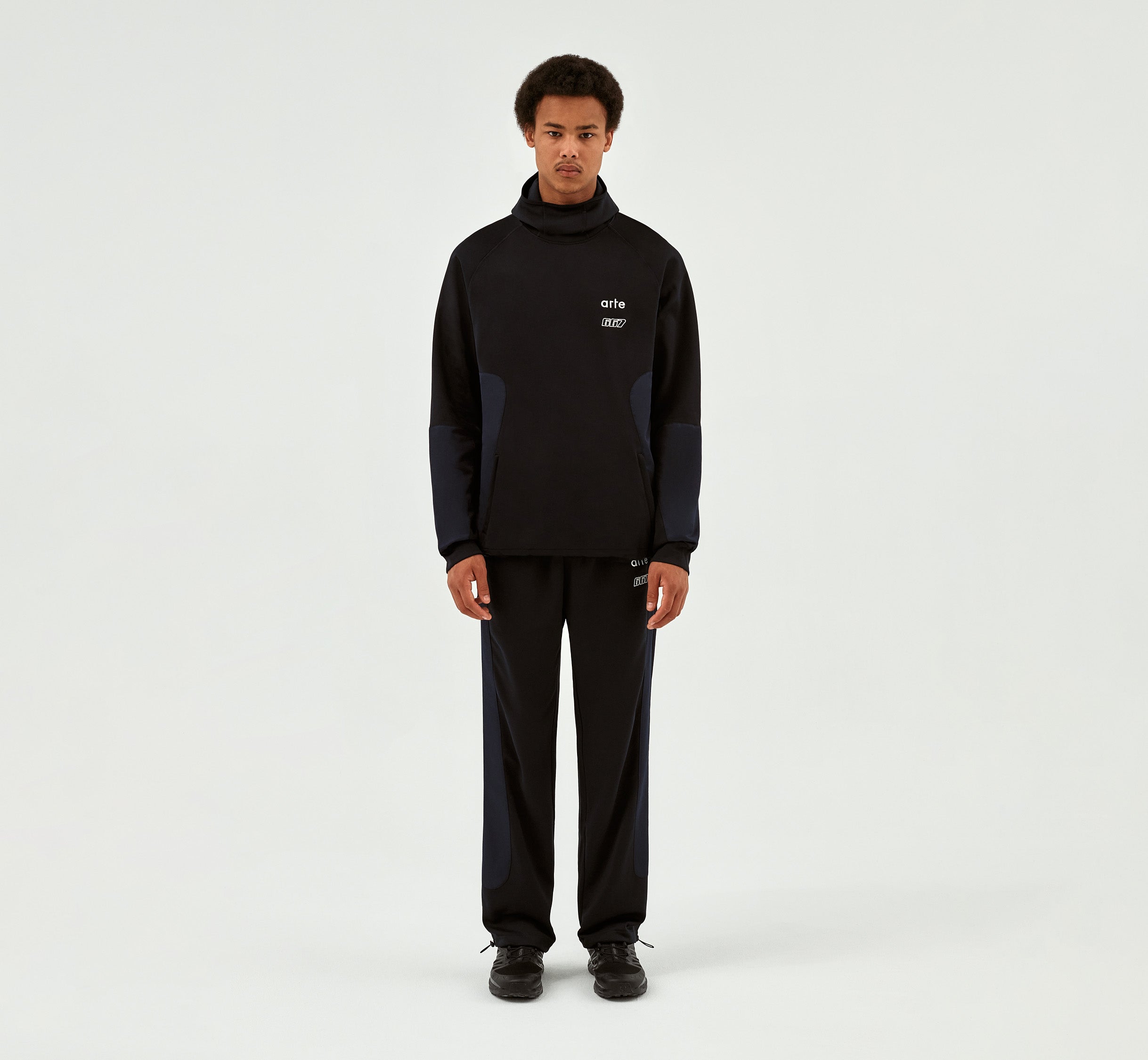 667 Hoodie - Navy