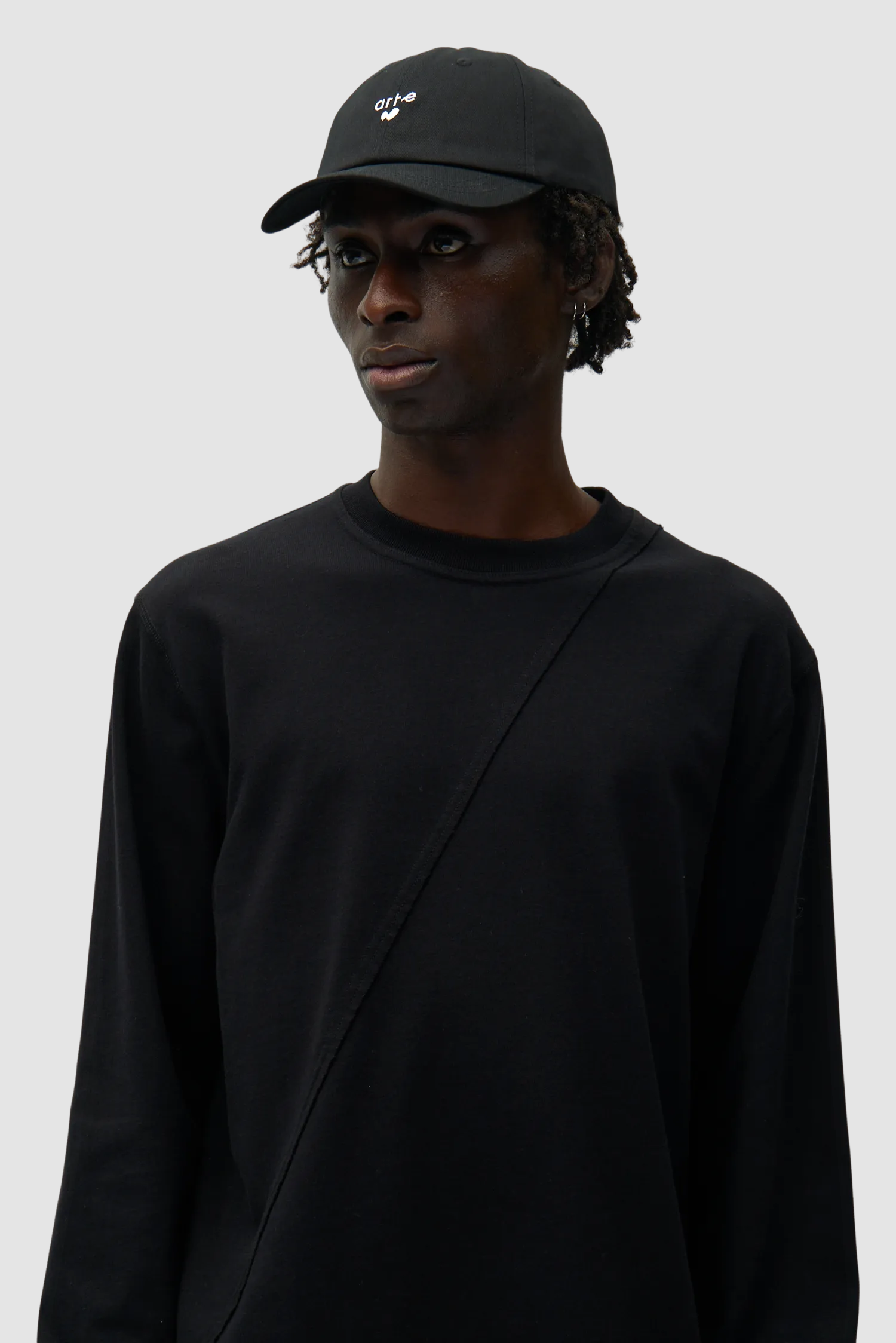 Casquette avec logo en forme de cœur - Noir
