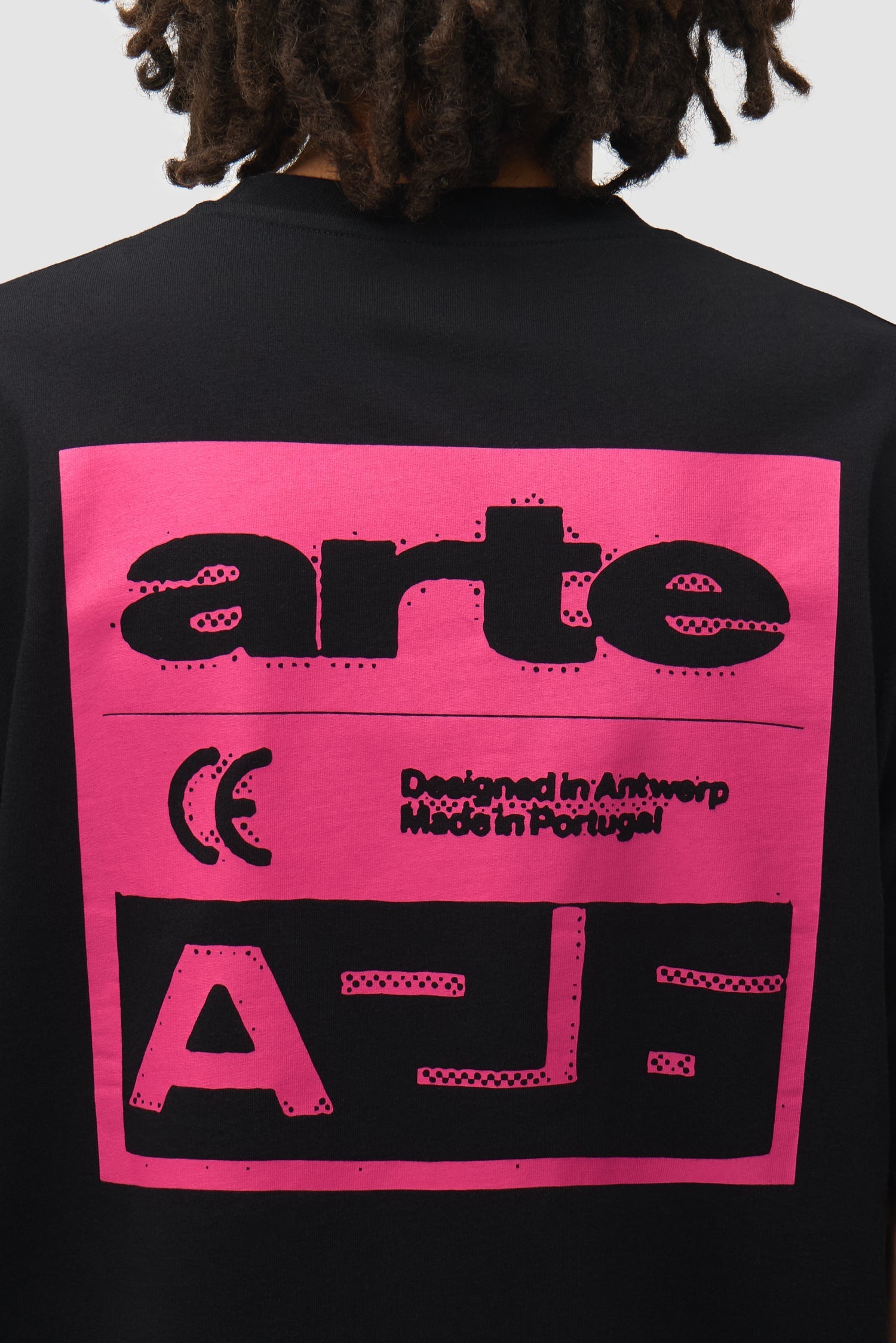 T-shirt « Pink Serial » - Noir