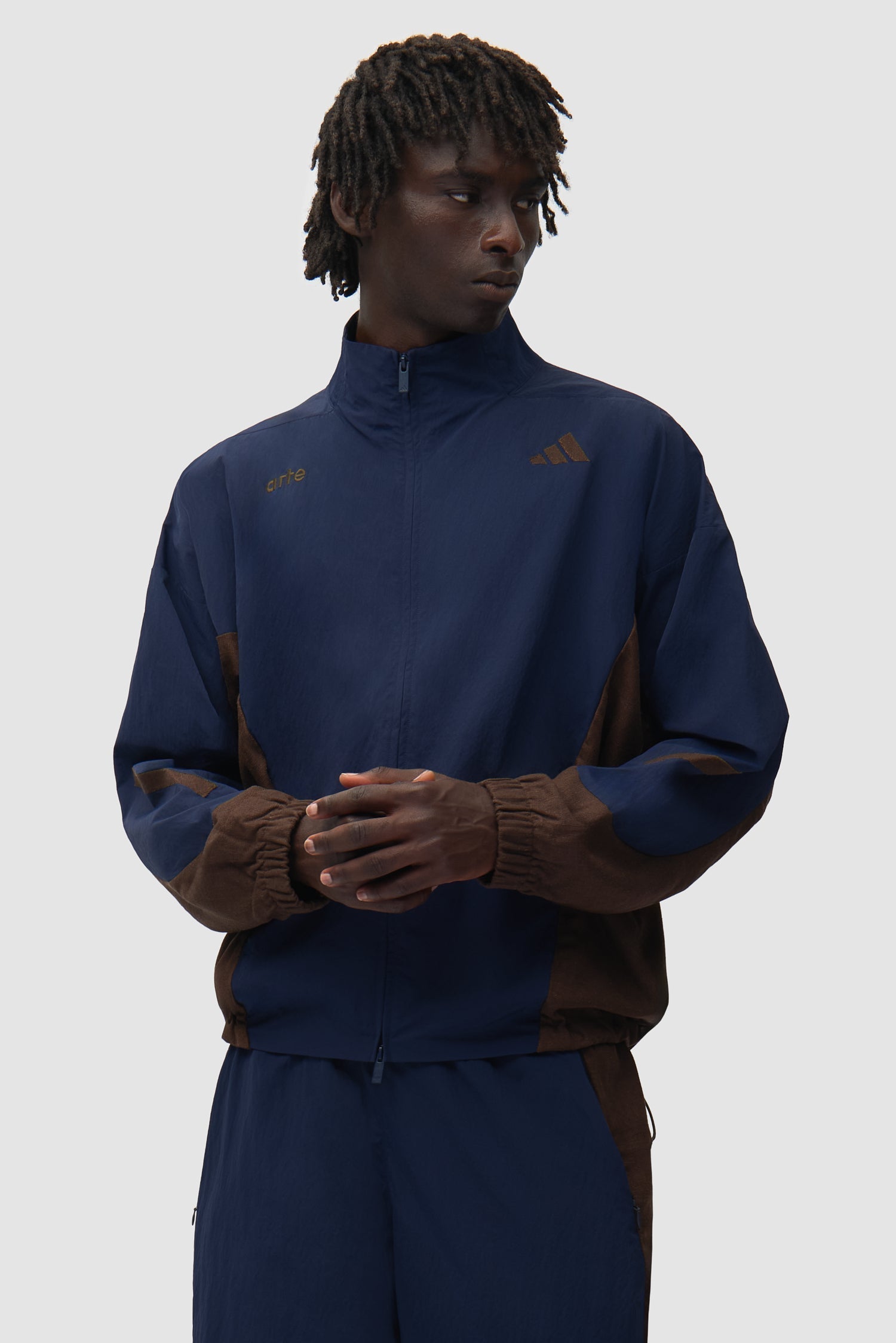 Veste de survêtement Arte pour adidas Z.N.E. - bleu marine/marron