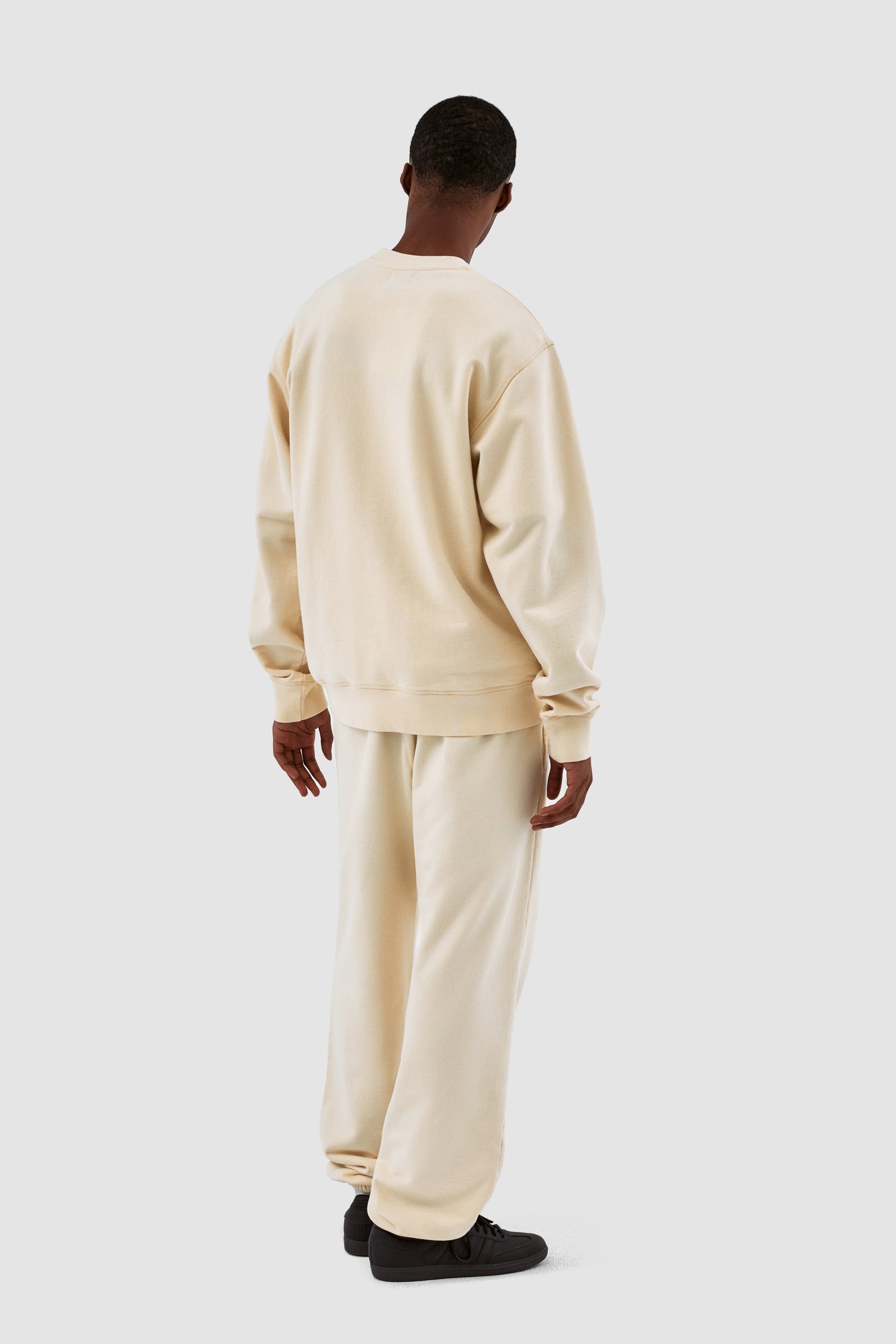 Carlos Small Heart Crewneck - Crème