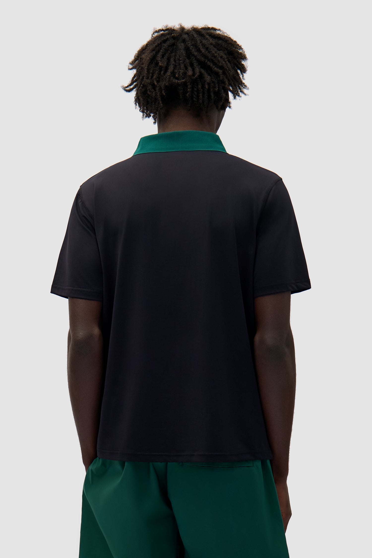 T-shirt avec col à logo - noir/vert