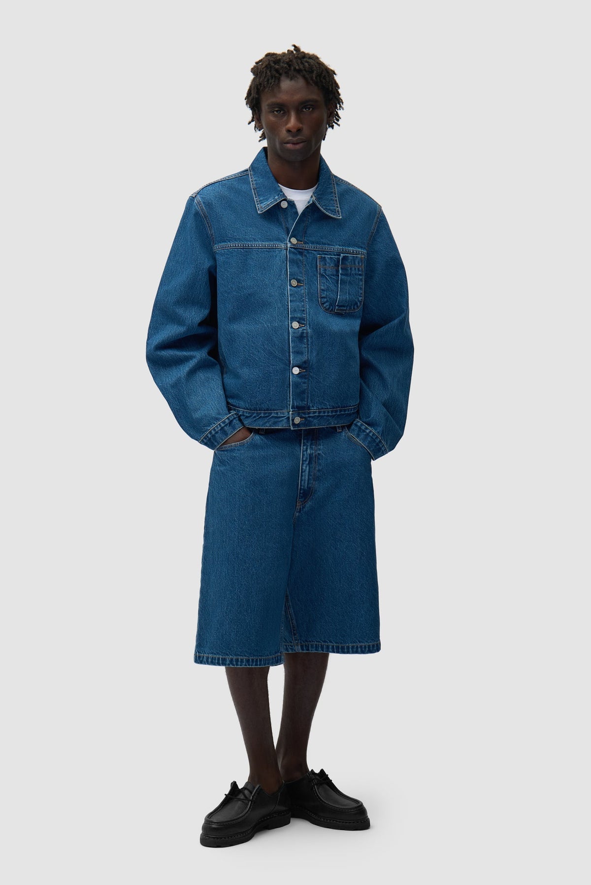 Short en denim à poches rondes - Denim brut