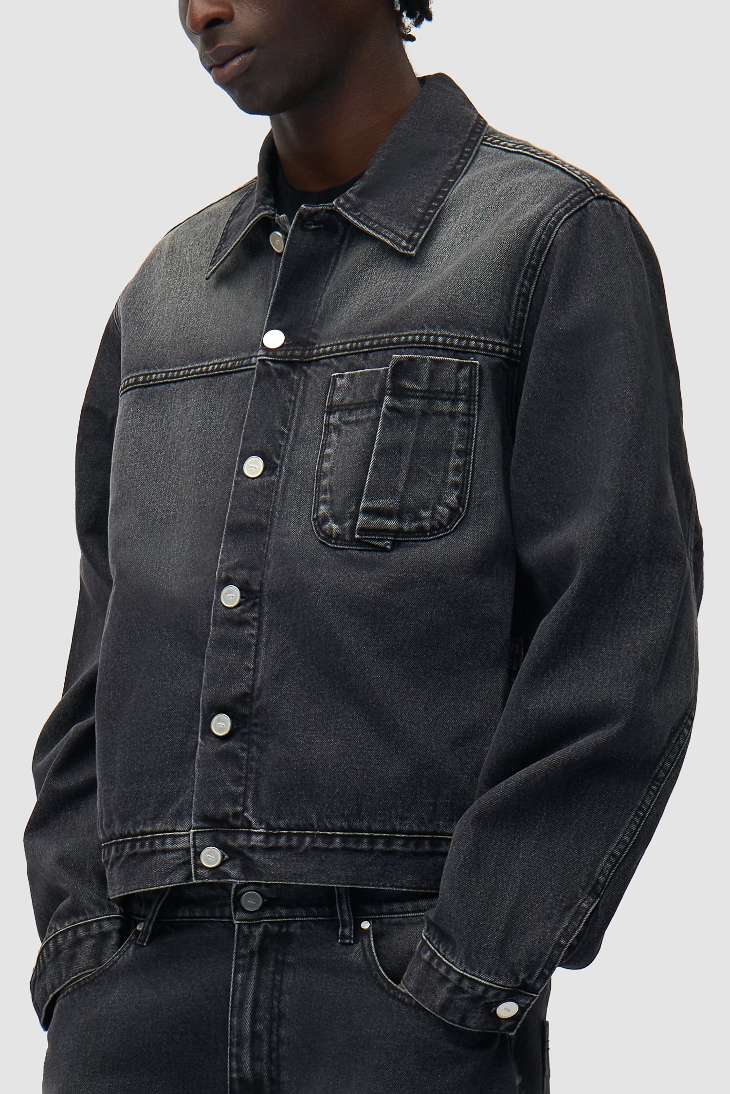 Veste en jean à poches plissées - Noir délavé