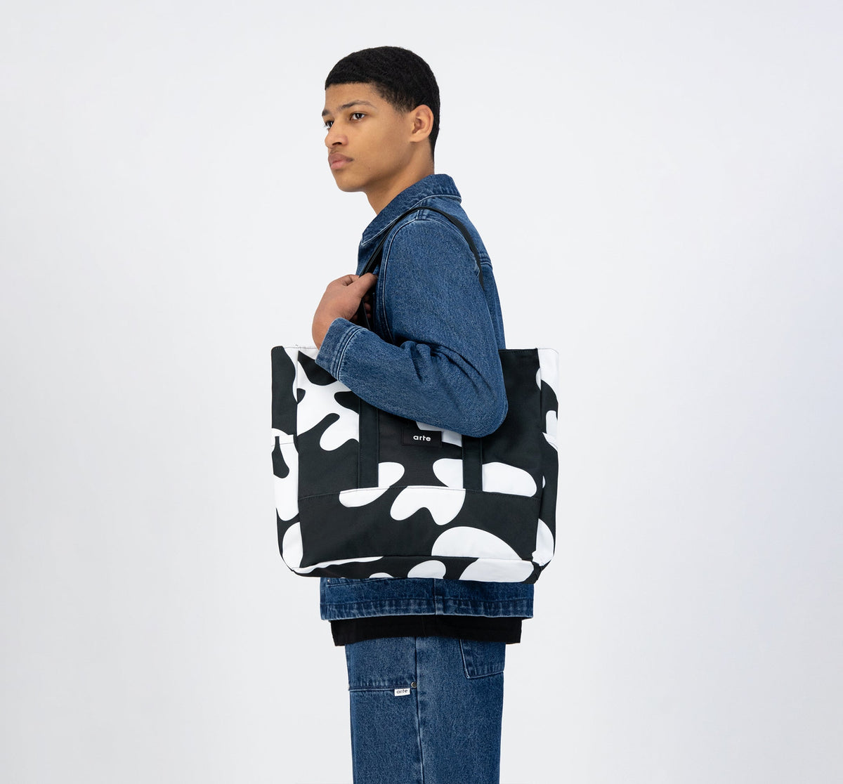 Taeuben Totebag - Noir/Blanc