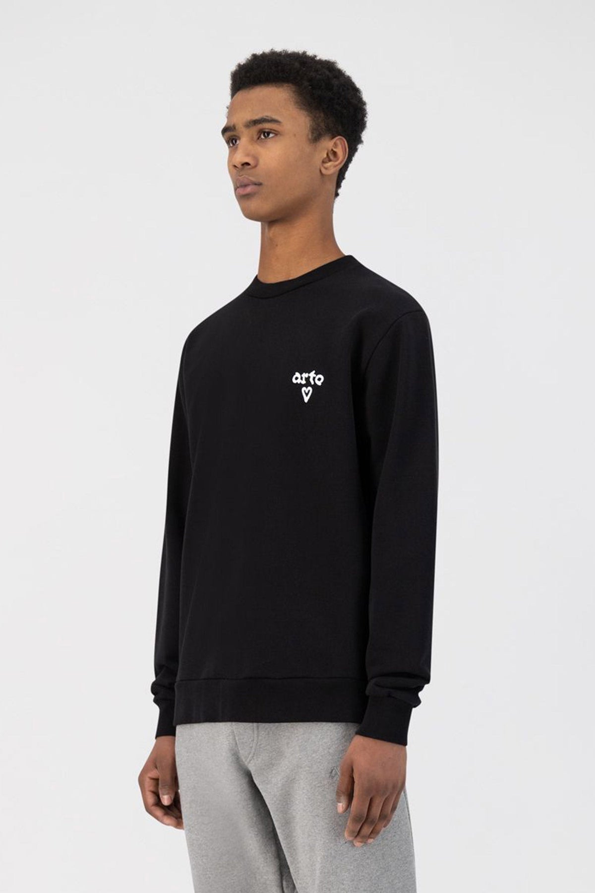 Pull à logo en forme de cœur de Cassat - Noir