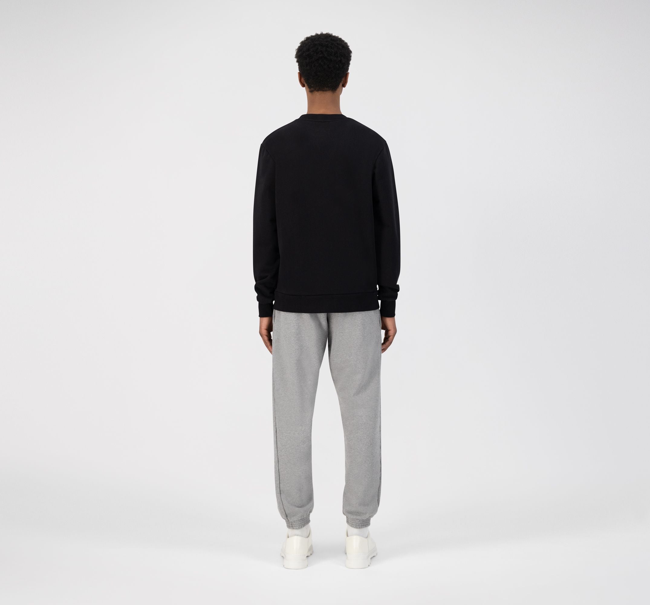 Pull à logo en forme de cœur de Cassat - Noir
