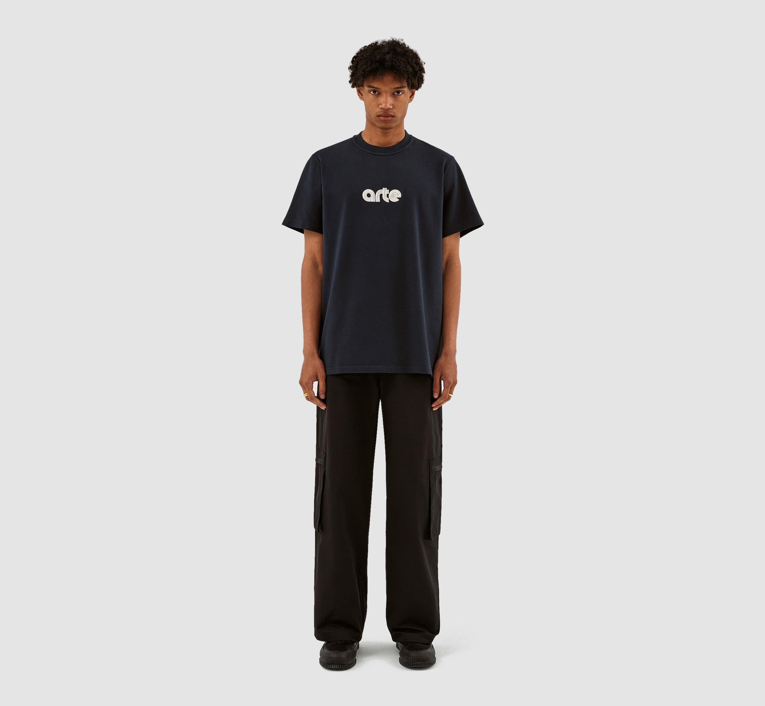 Taut Embroi Logo T-shirt - Marine