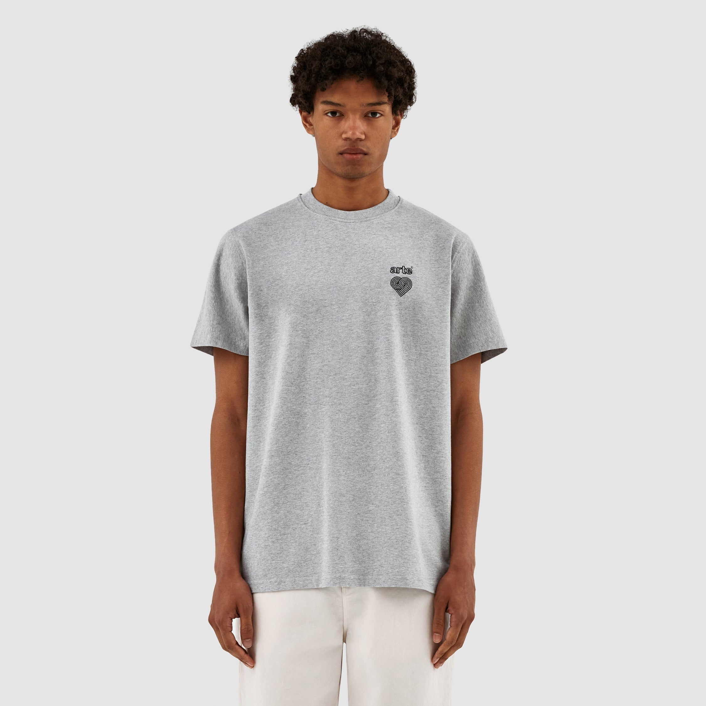 Taut Embroi Heart Logo T-shirt - Gris