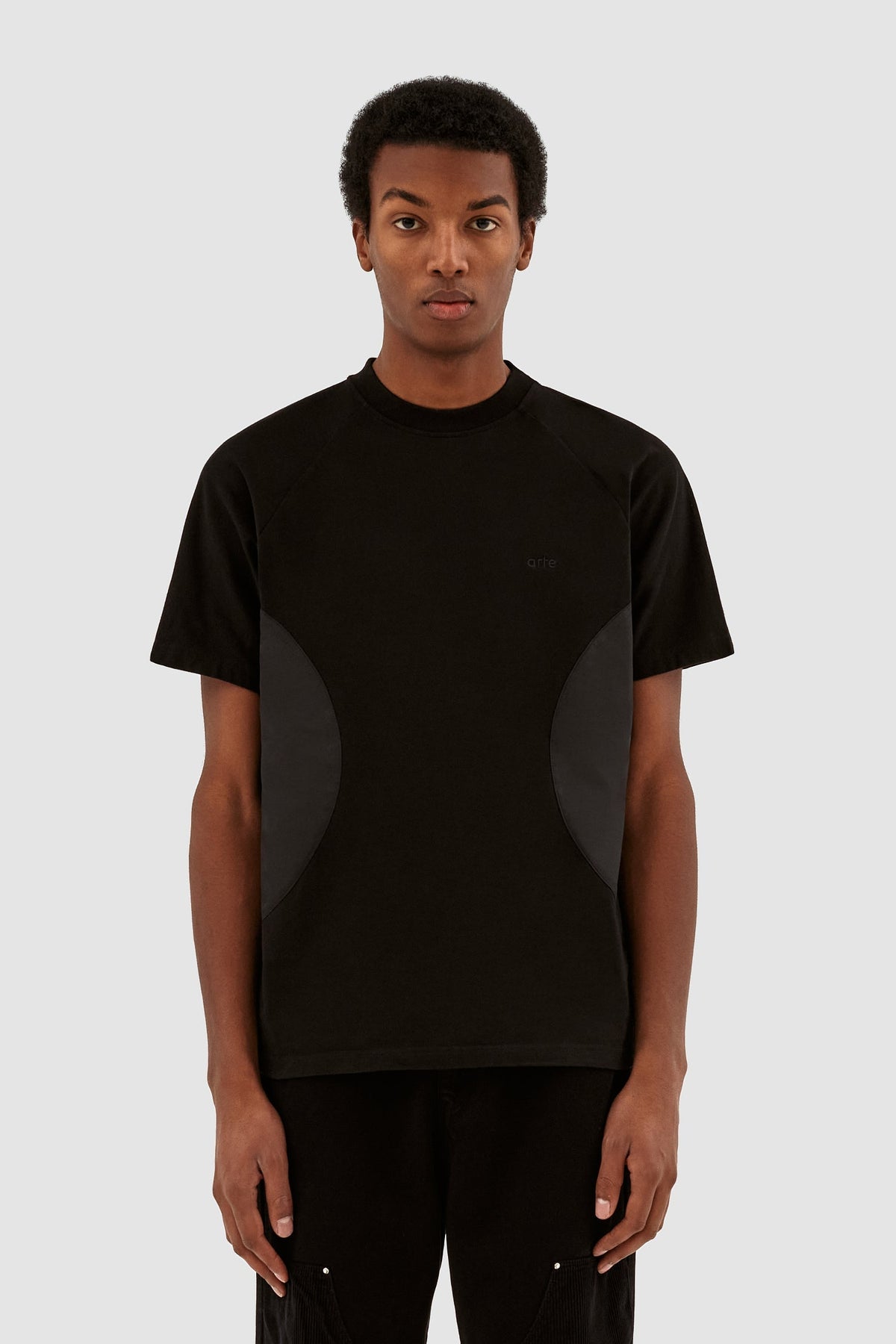 T-shirt Theo W Cuts - Noir
