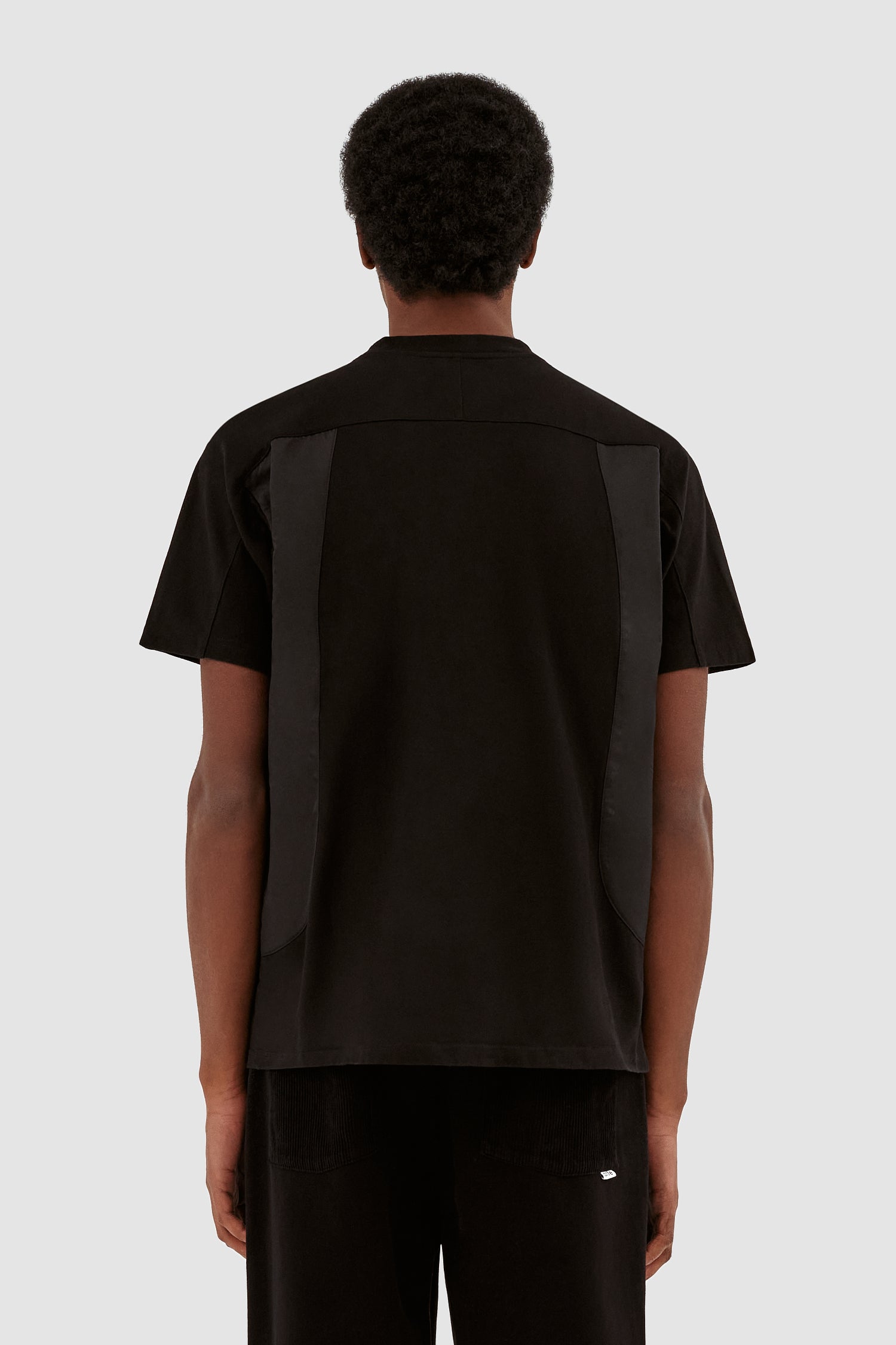 T-shirt Theo W Cuts - Noir