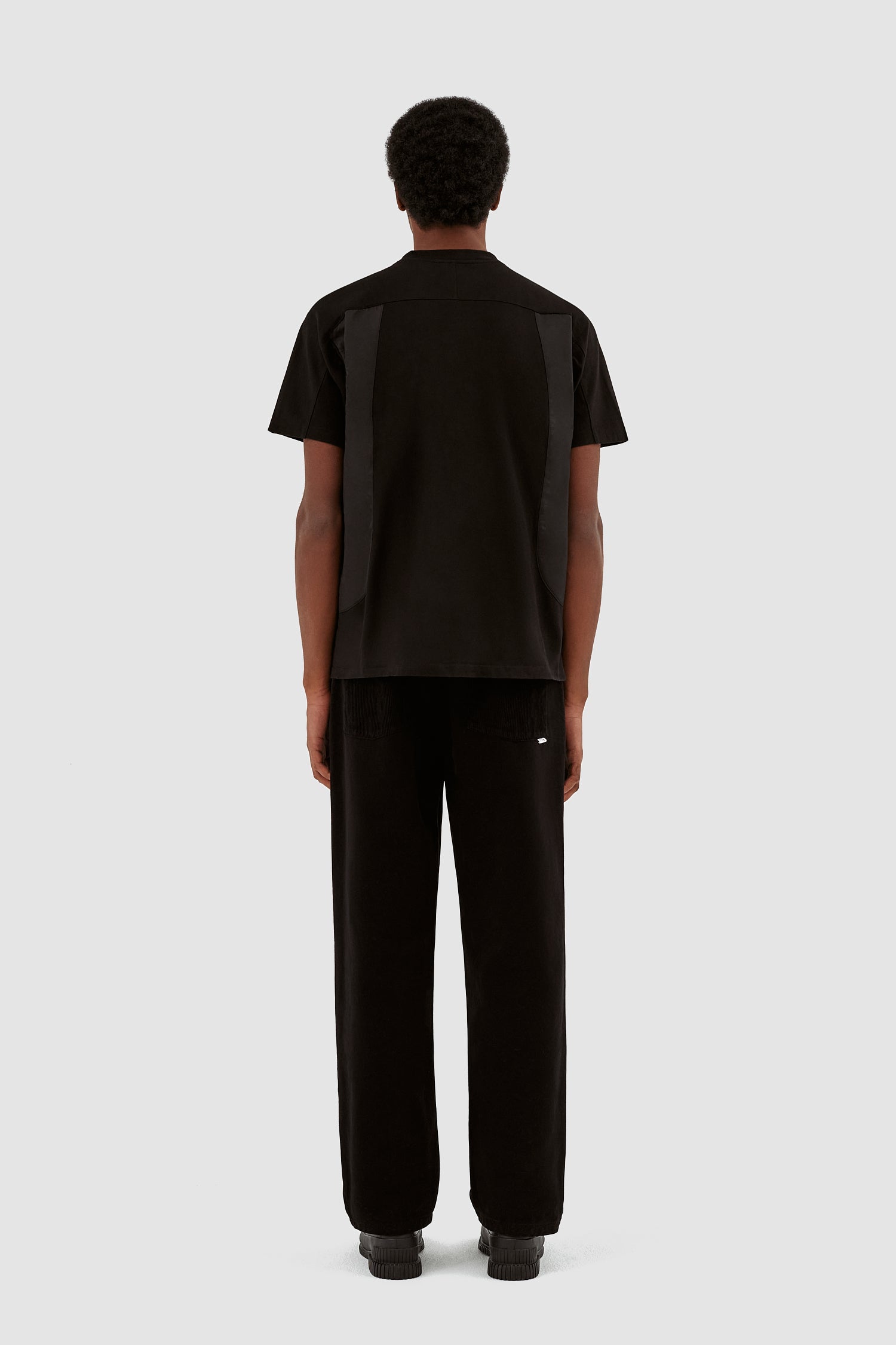 T-shirt Theo W Cuts - Noir