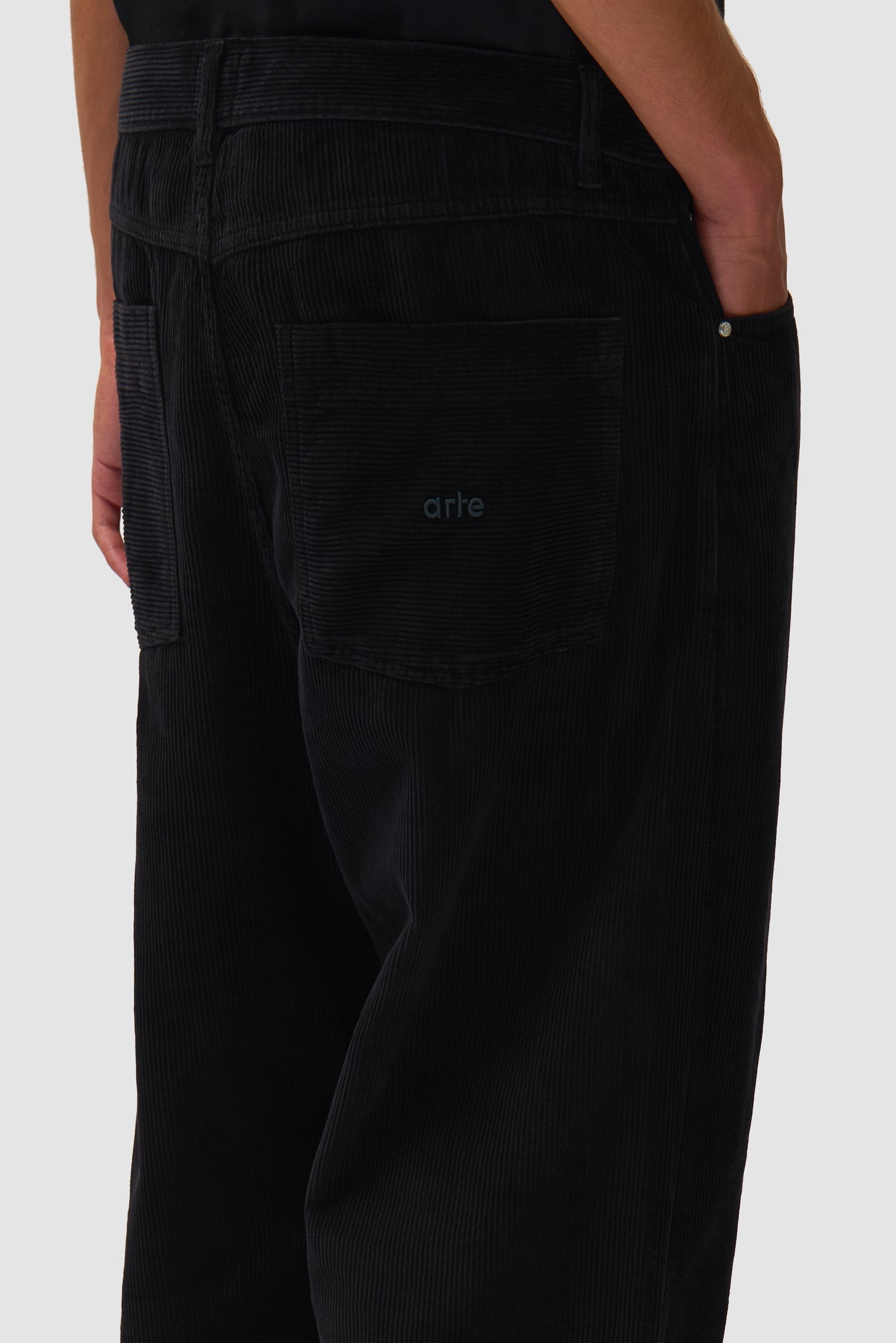 Pantalon en velours côtelé - Noir