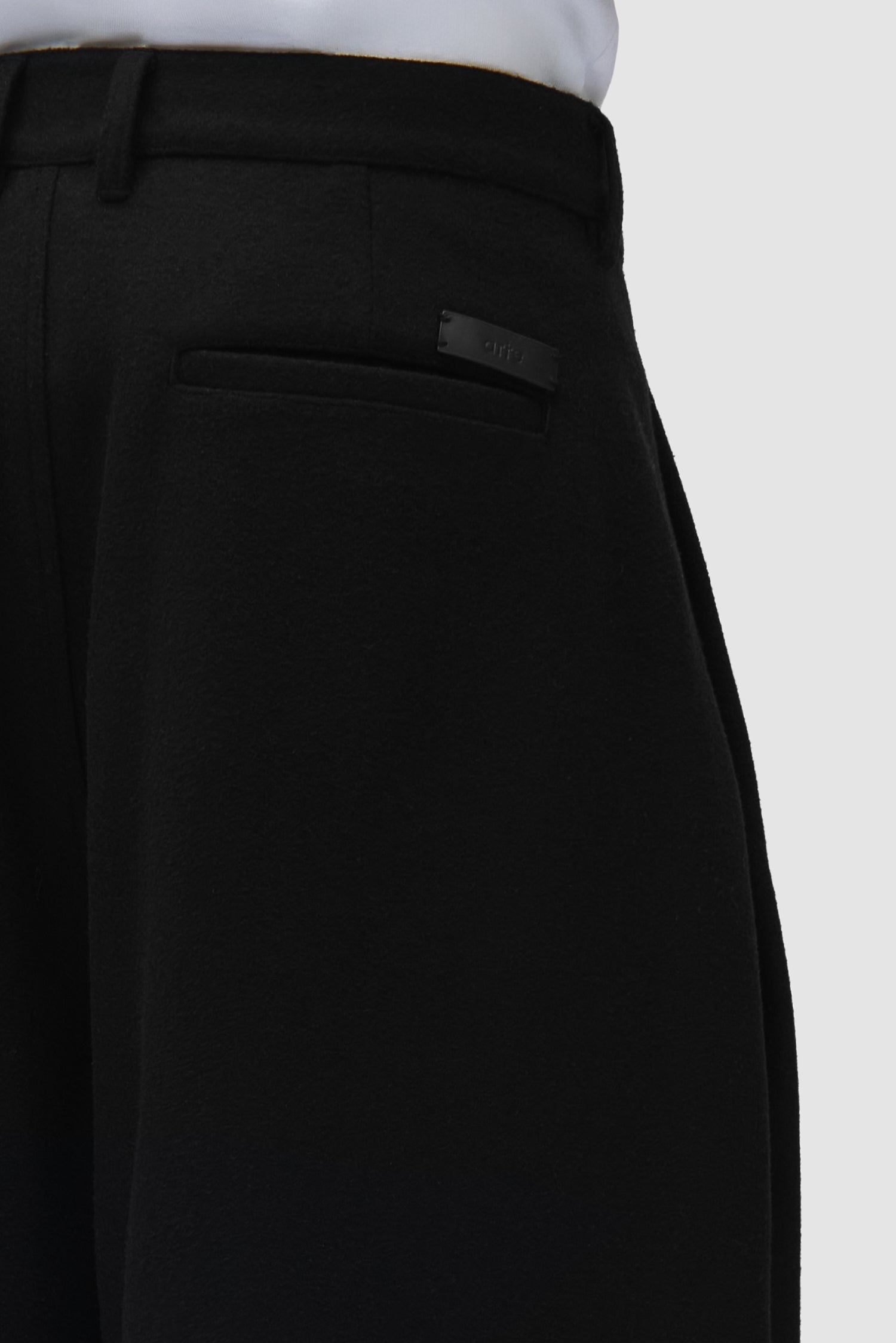 Pantalon de galerie plissé en laine - Noir