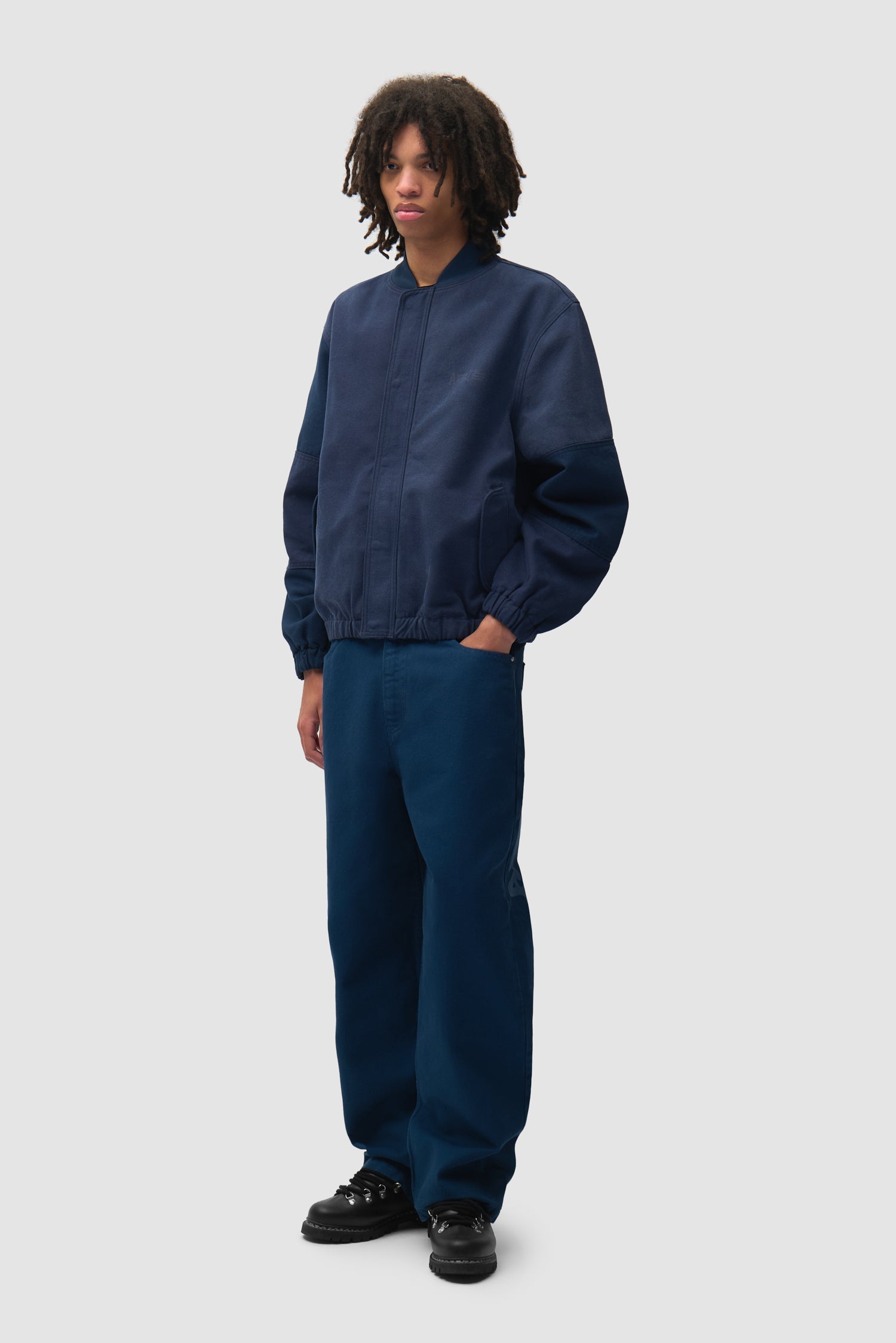 Pantalon en jean à motif sérigraphié - Bleu marine
