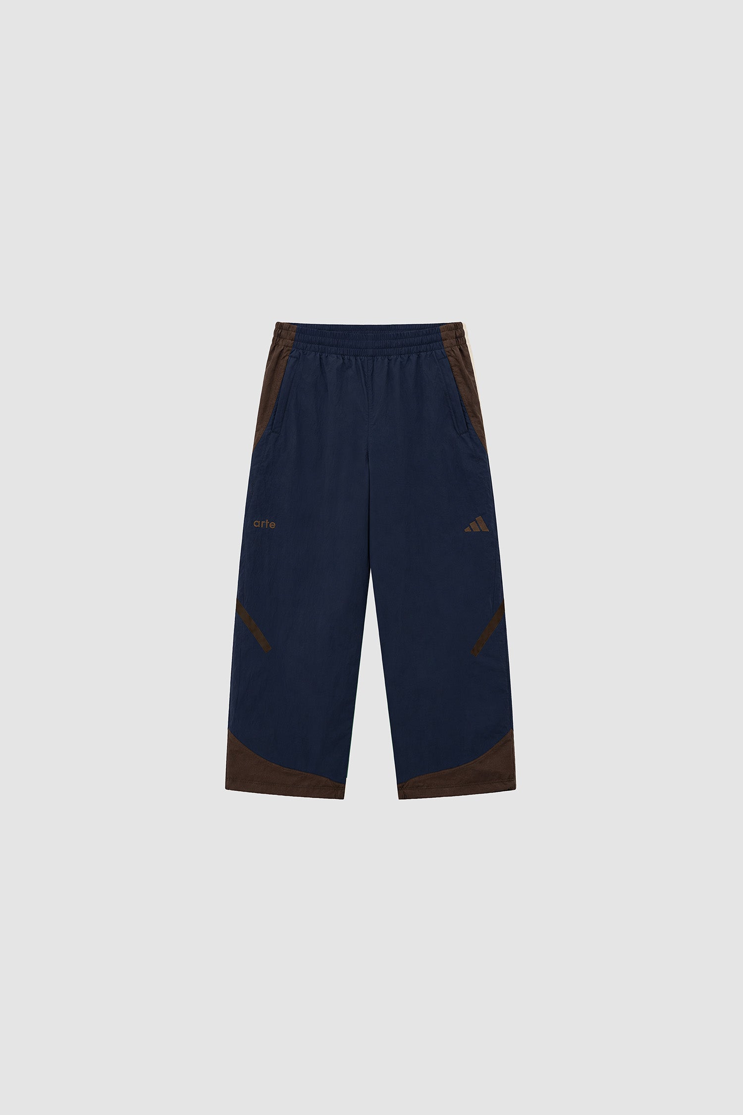 Pantalon de survêtement Arte pour adidas Z.N.E. - bleu marine/marron