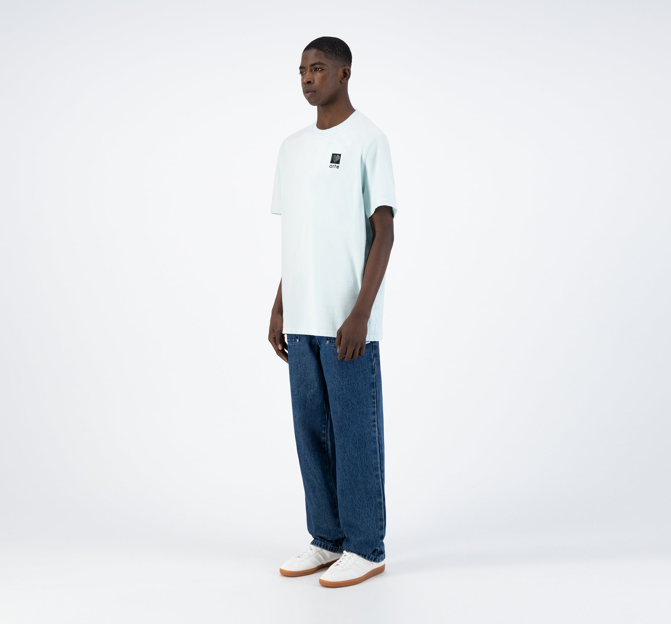 Tzara Embroi T-shirt - Skylight