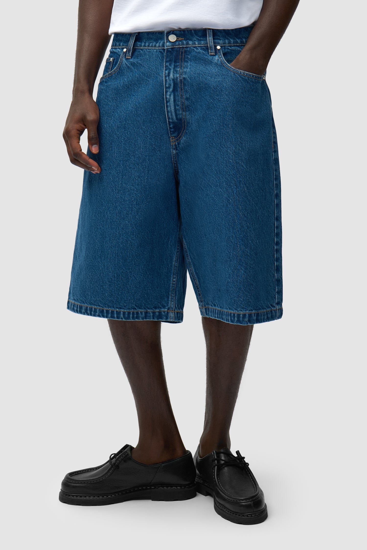 Short en denim à poches rondes - Denim brut
