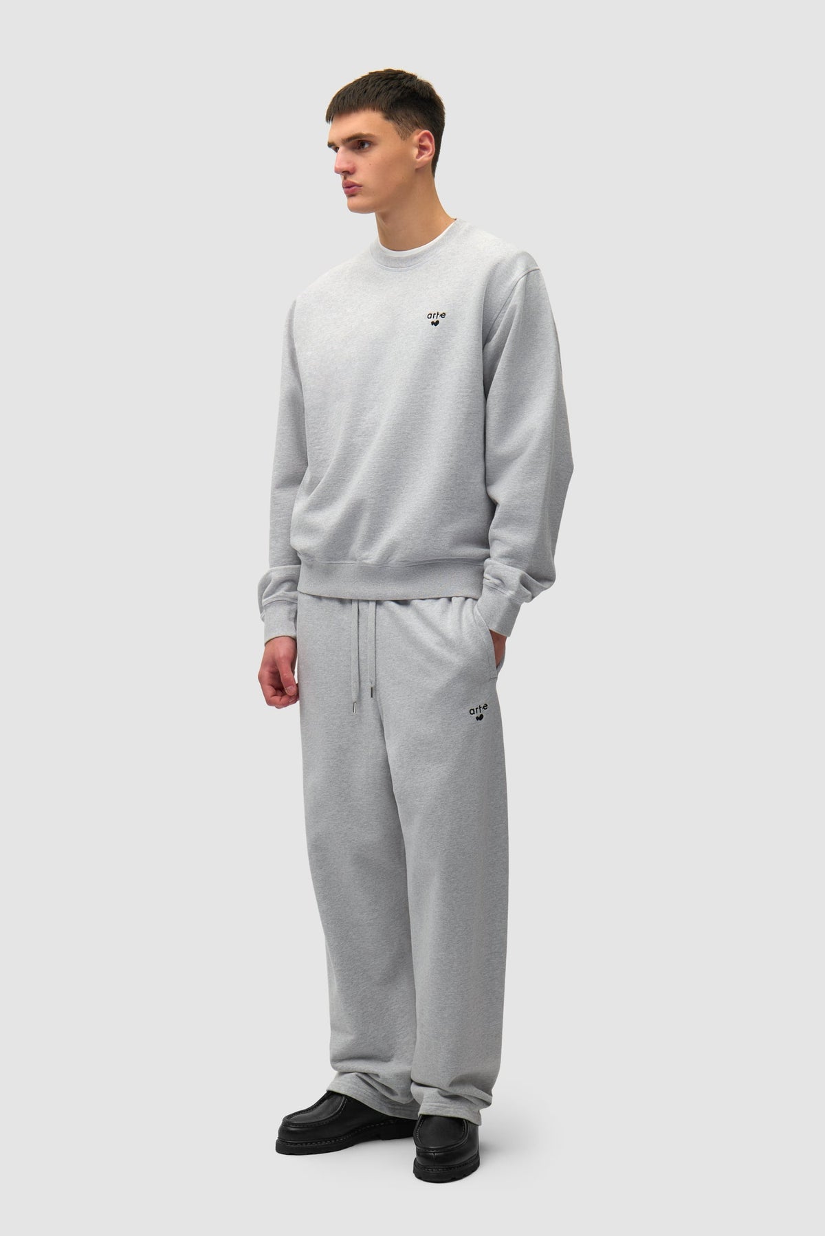 Pantalon de survêtement avec logo cœur - Gris