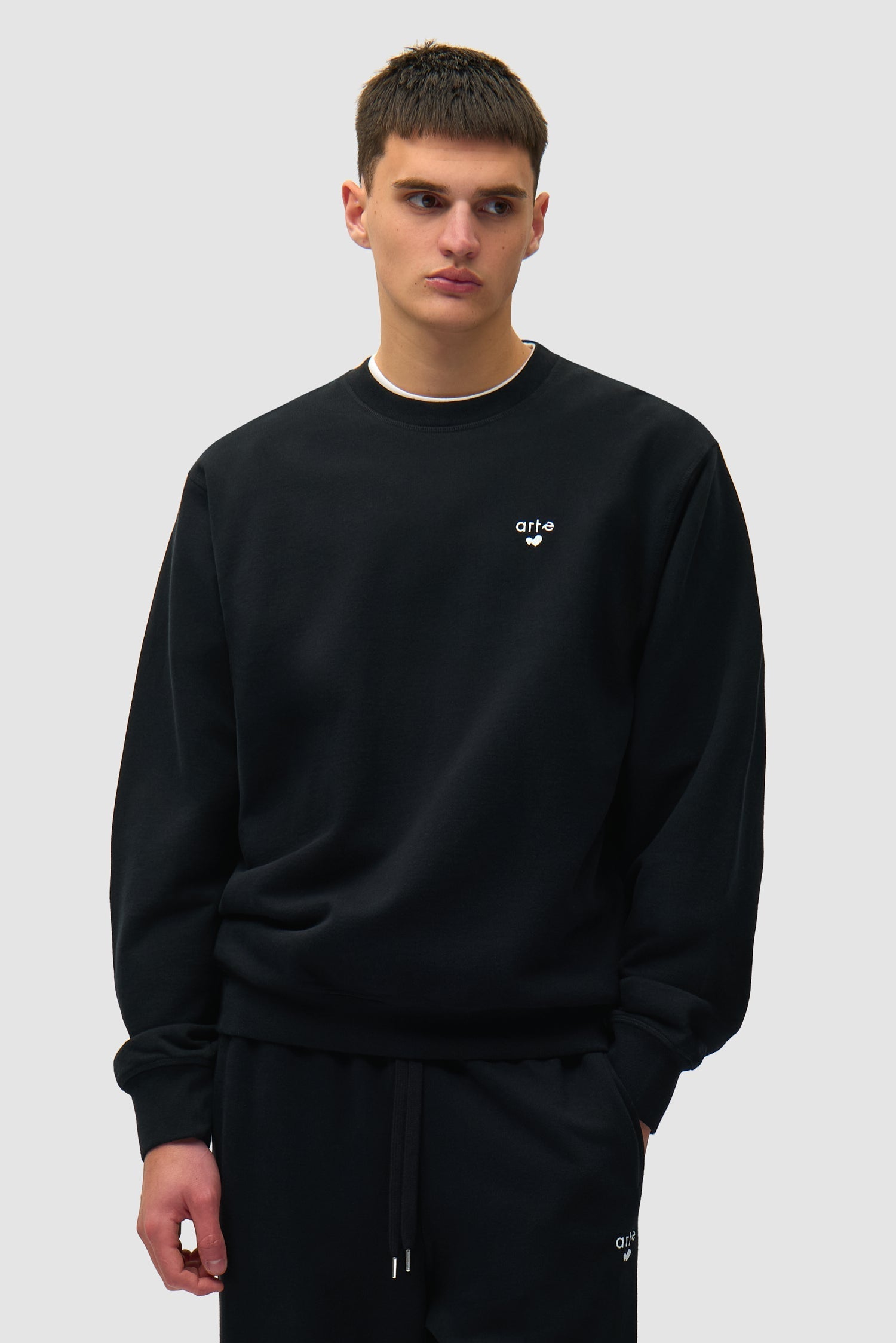T-shirt à col rond avec logo cœur - Noir